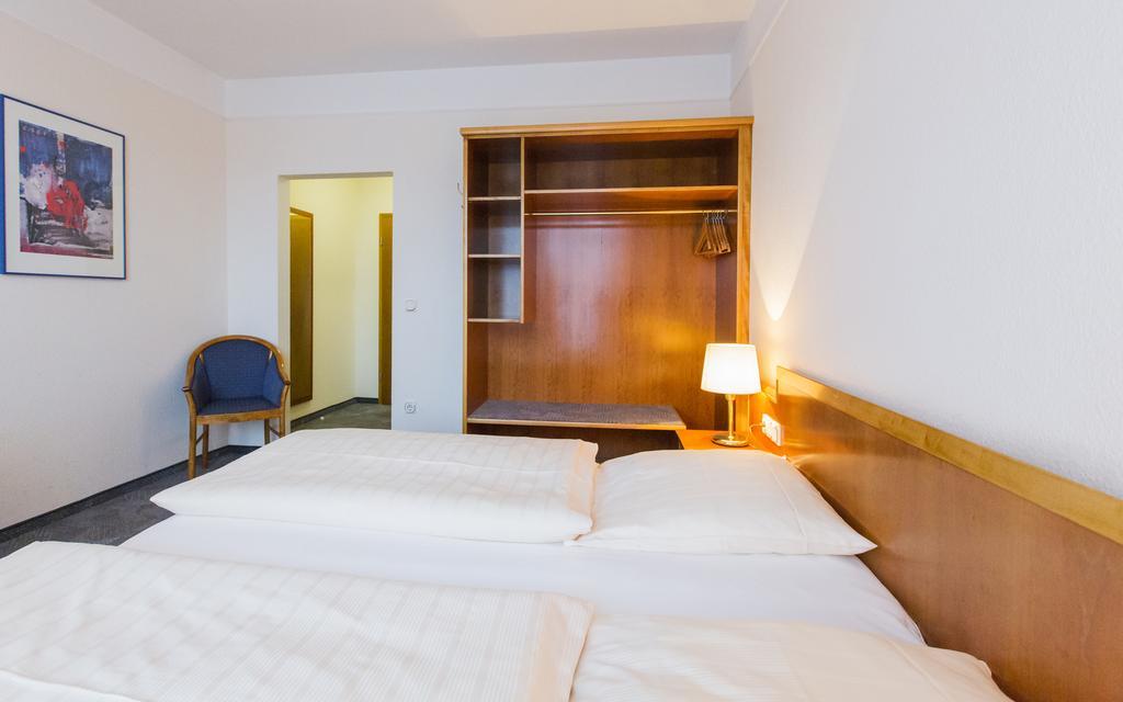 Hotel Eydt Kirchheim Кирххайм Екстериор снимка