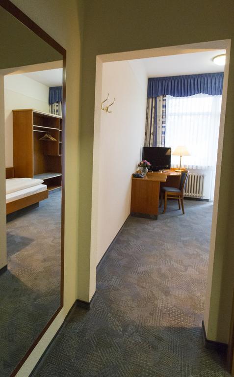Hotel Eydt Kirchheim Кирххайм Екстериор снимка