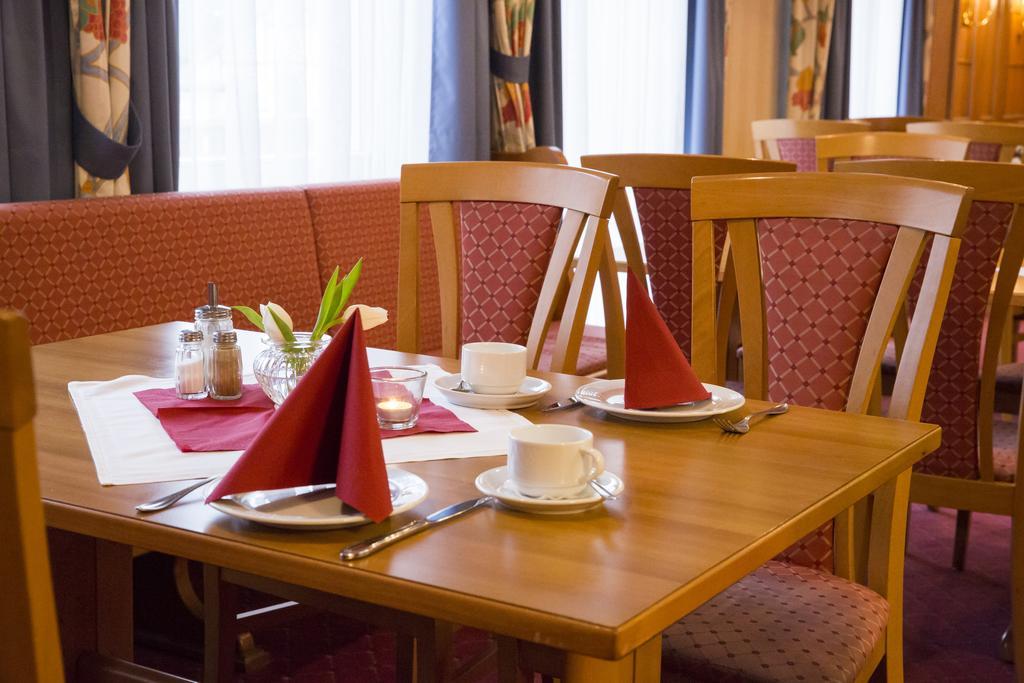 Hotel Eydt Kirchheim Екстериор снимка